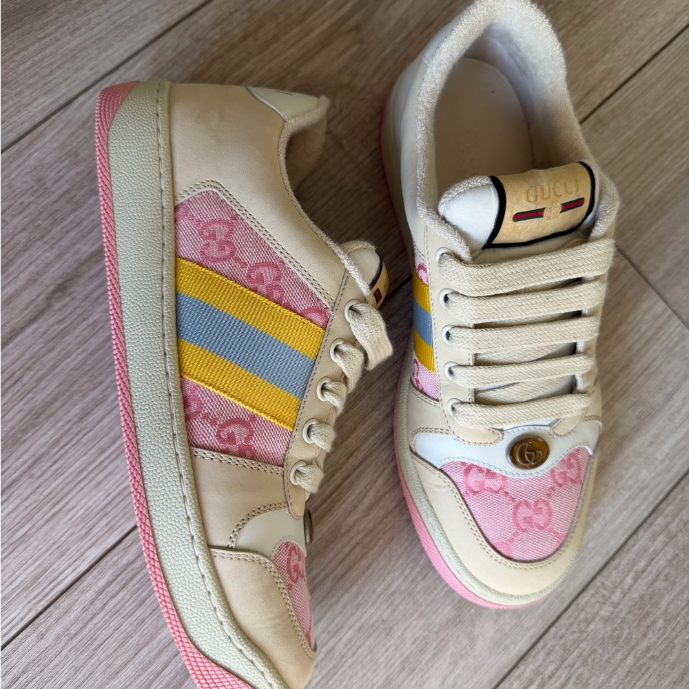 Gucci Women’s Sneakers in Cream and Pink